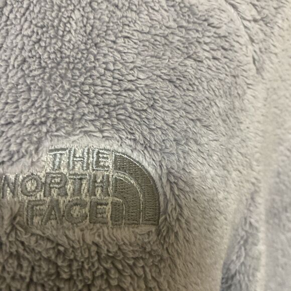 The North Face Fleece Jacket Medium Gray Silver Shiny Zipper - Picture 3 of 11